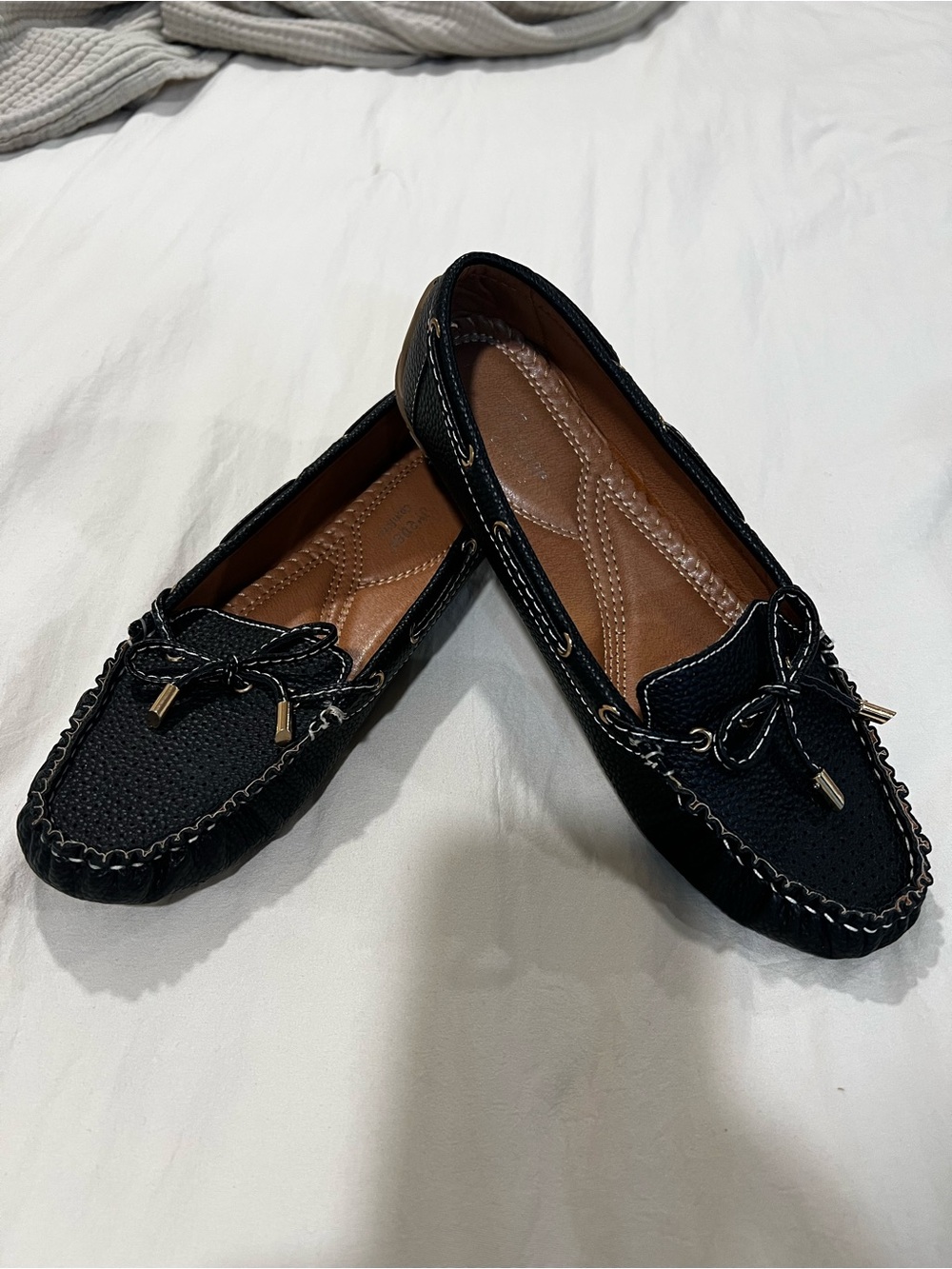 Women’s Black Casual Moccasin Loafers with Bow Detail - Picture 4 of 4